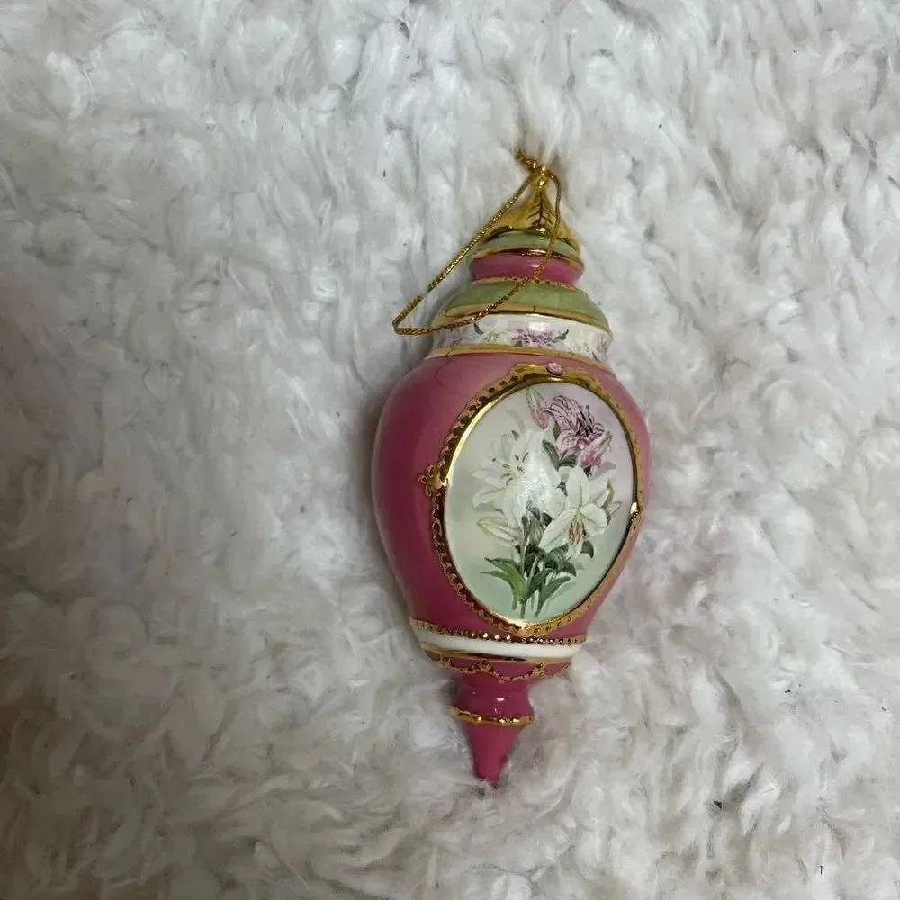 LENA LIU Forever Flower Victorian Style lilies Porcelain 1 Christmas Orn…